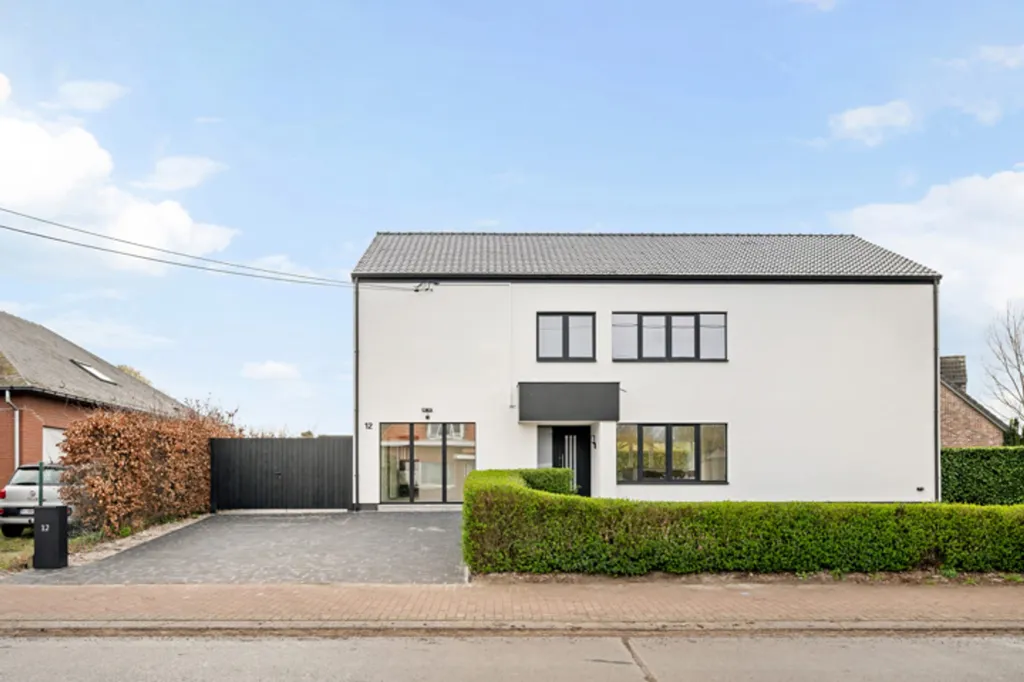 Extérieur - Maison Rénovée avec Terrasse à Temse