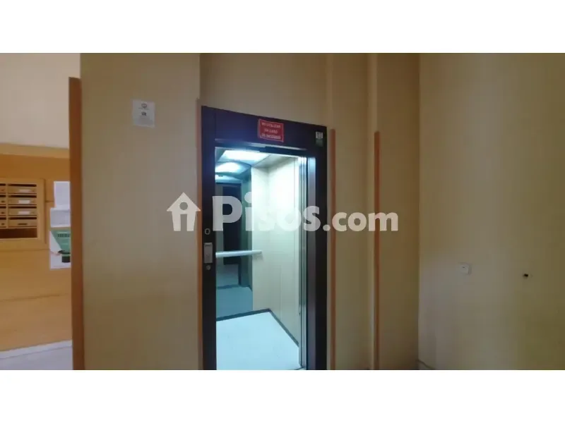 Esik - Apartment with Pool in Valdebernardo