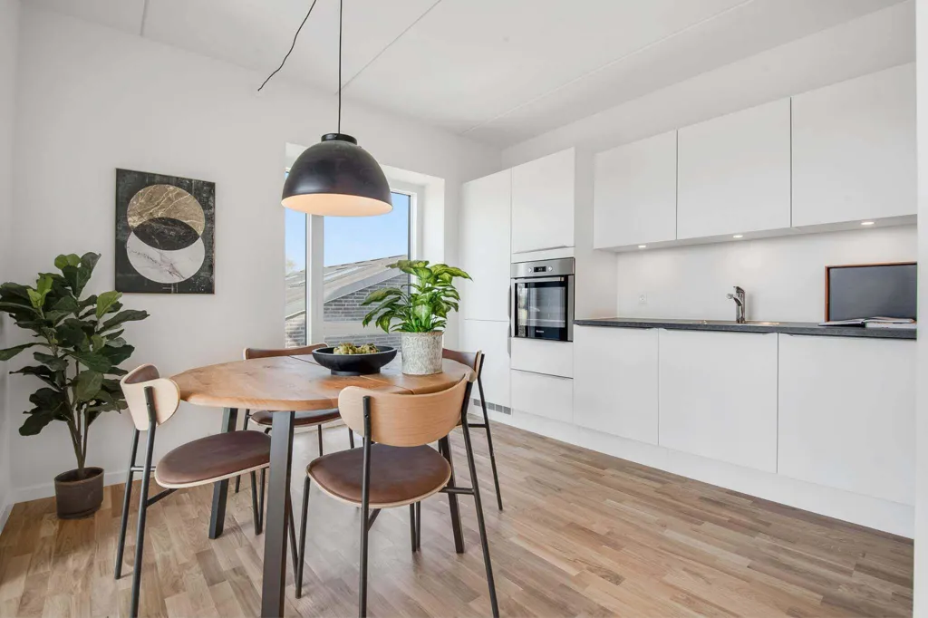 Salle à manger - Bright 2-Bedroom Apartment with Balcony in Årslev