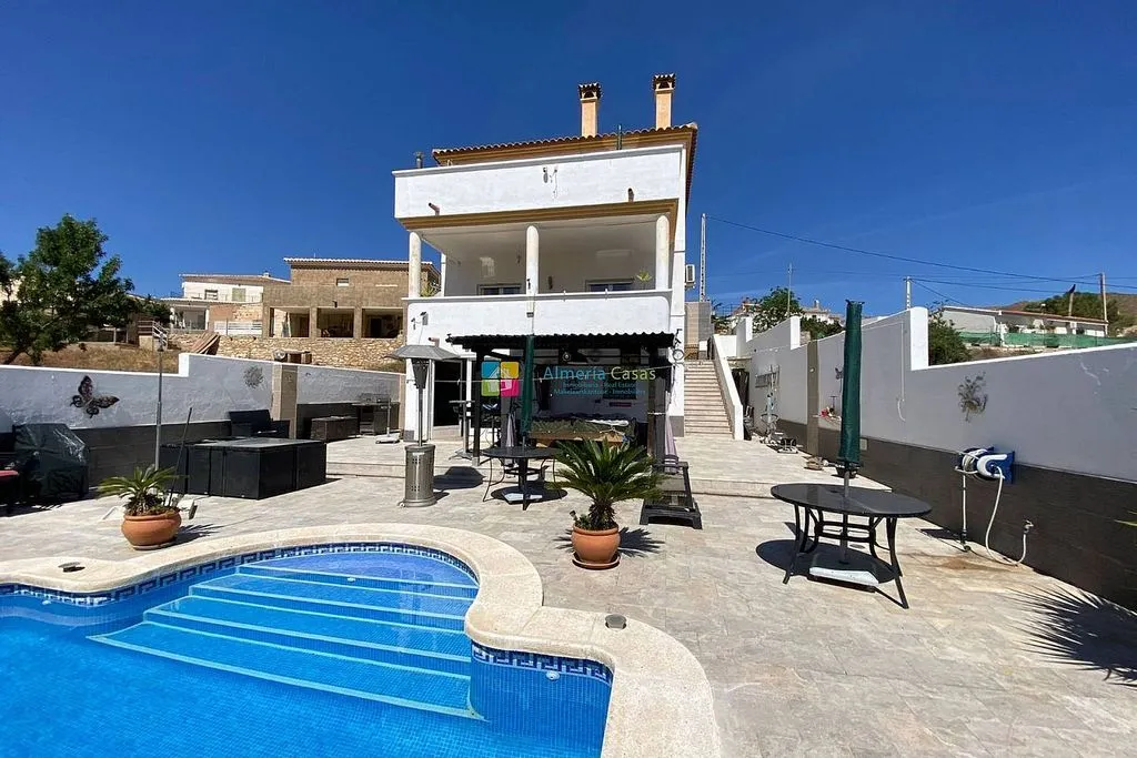 Piscine - Chalet with Pool and Terrace in Arboleas