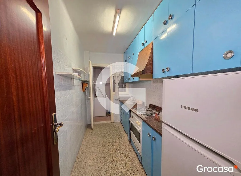 Cuisine - Apartment with Ascender in El Pedró