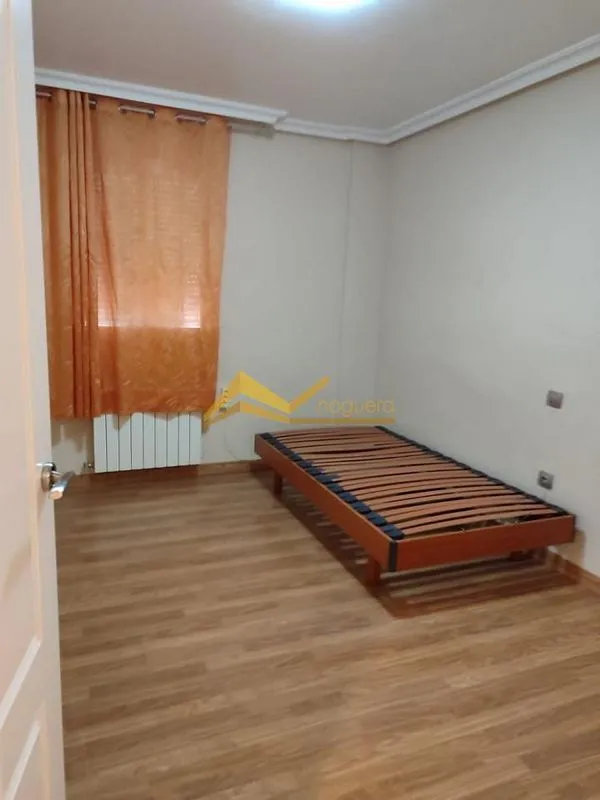 Magamistoad - Apartment with Balcony in Linares Centre