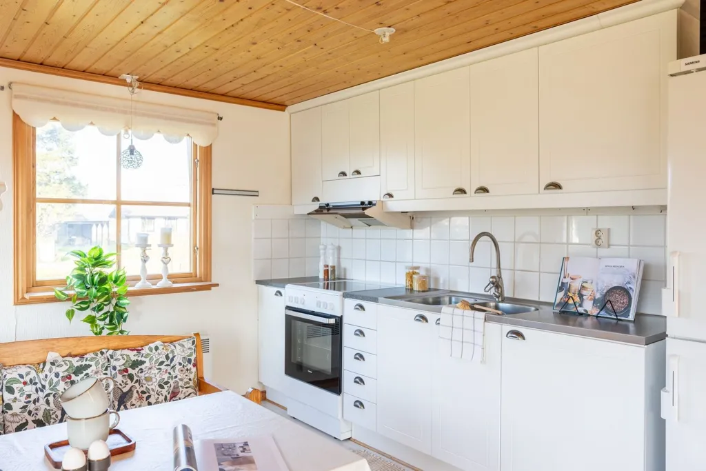 Köök - Cottage with Garden in Simrån, Trelleborg