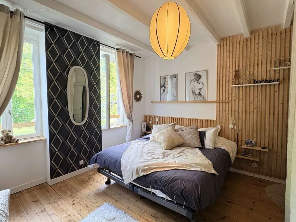 Magamistoad - Charming Stone House in Centre-Bourg