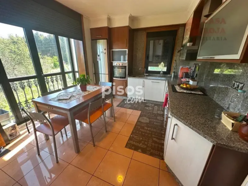 Cuisine - Maison 4 chambres à ES