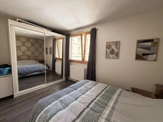 Chambres - Appartement avec balcon et garage à Pontarlier