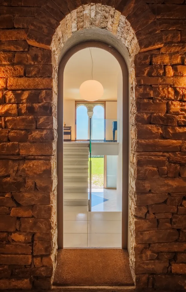 3-bedroom house in Emona