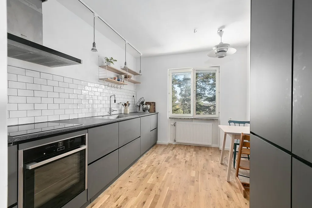 Kitchen - Modern Flat with Balcony in Mariekäll