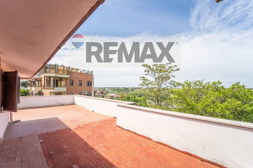 Terrass - Villa with Panoramic View in Rome