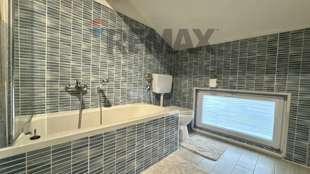 Vannitoad - Fully Rented House with Garden in Paularo