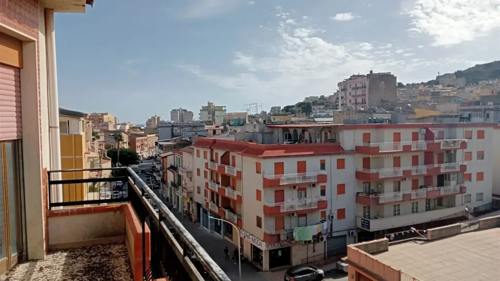 Balcon - Two-Bedroom Apartment with Terrace in Licata