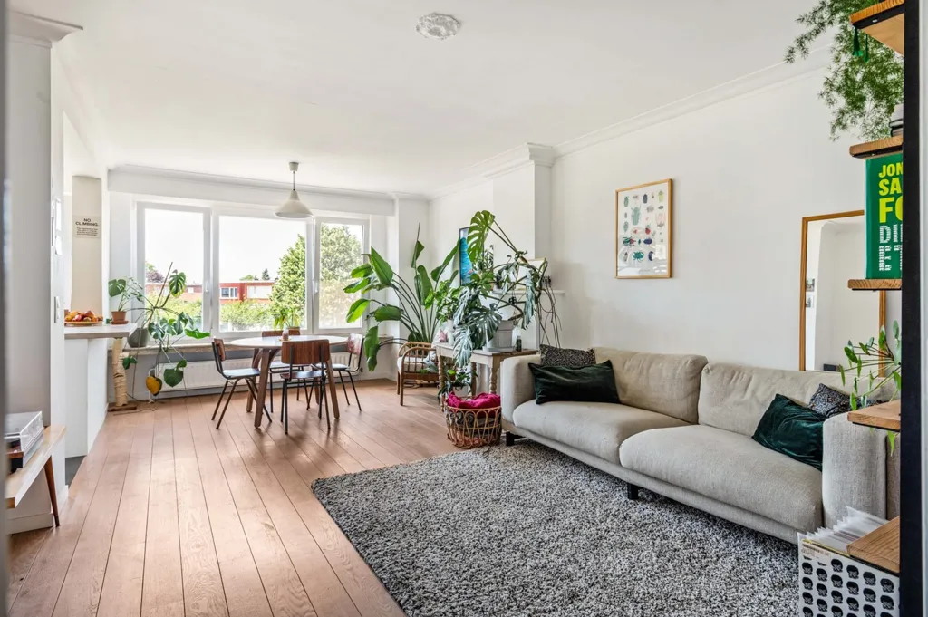 Séjour - Appartement Rénové avec Jardin Privatif
