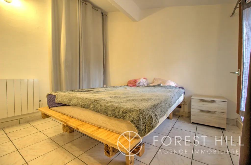 Bedrooms - Village House with Parking in Céret