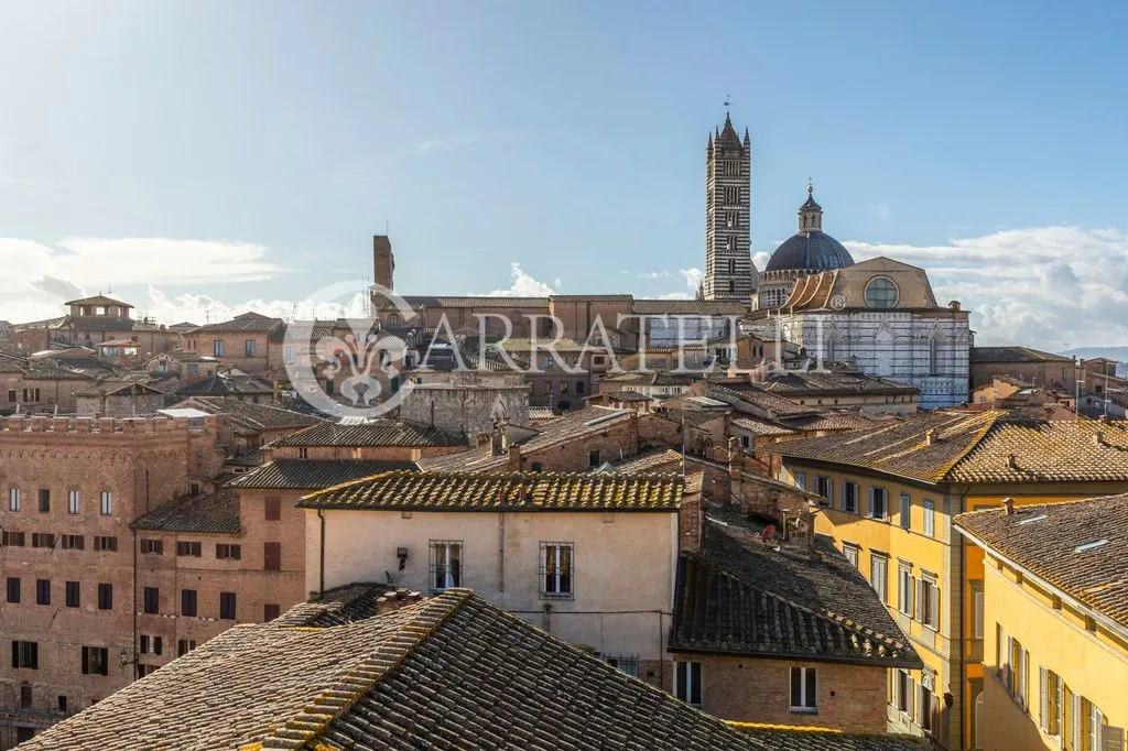 Luxury Penthouse with Panoramic Views in Siena