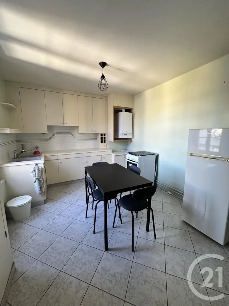 Köök - Charming F3 Apartment in Centre, Orléans