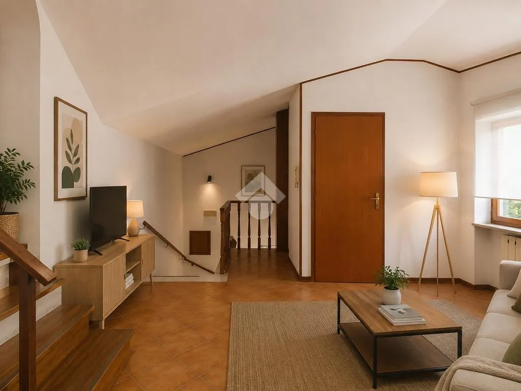 Soggiorno - Quadrilocale with Private Balcony in Pisa