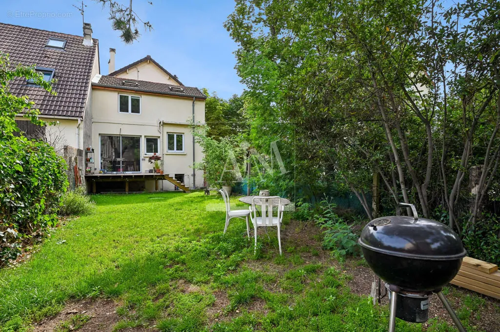 Maison 5 pièces à Nanterre