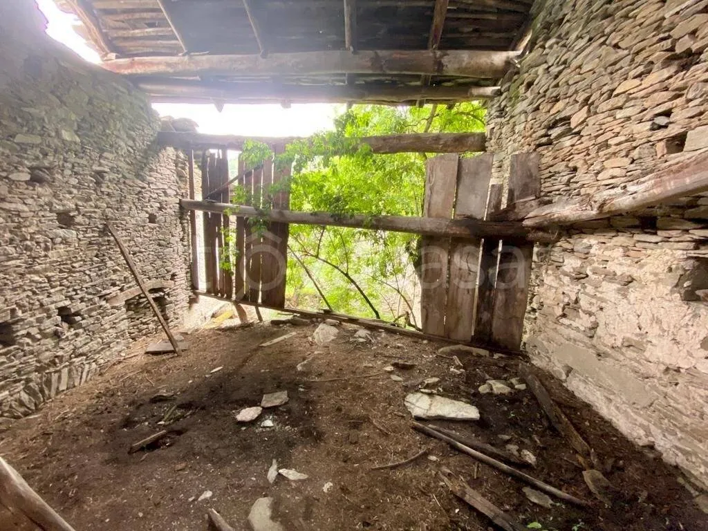 Rustic Property with Terrace in Sampeyre