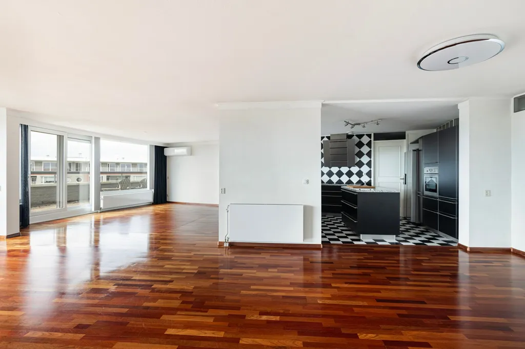 Elutuba - Penthouse with Panoramic Views in Rotterdam