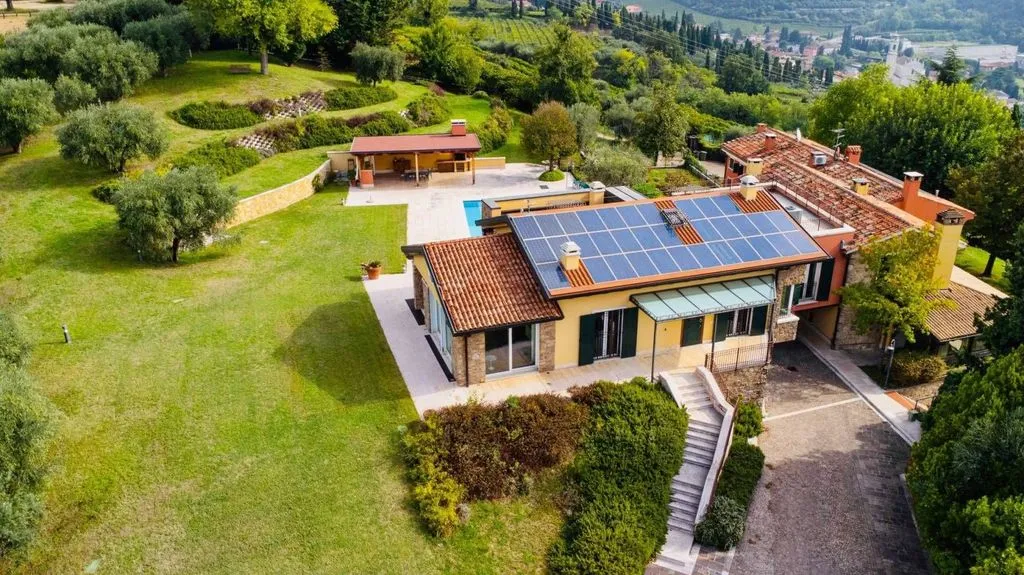 Õhuvaade - Luxury Villa with Lake View in Sant'Ambrogio di Valpolicella