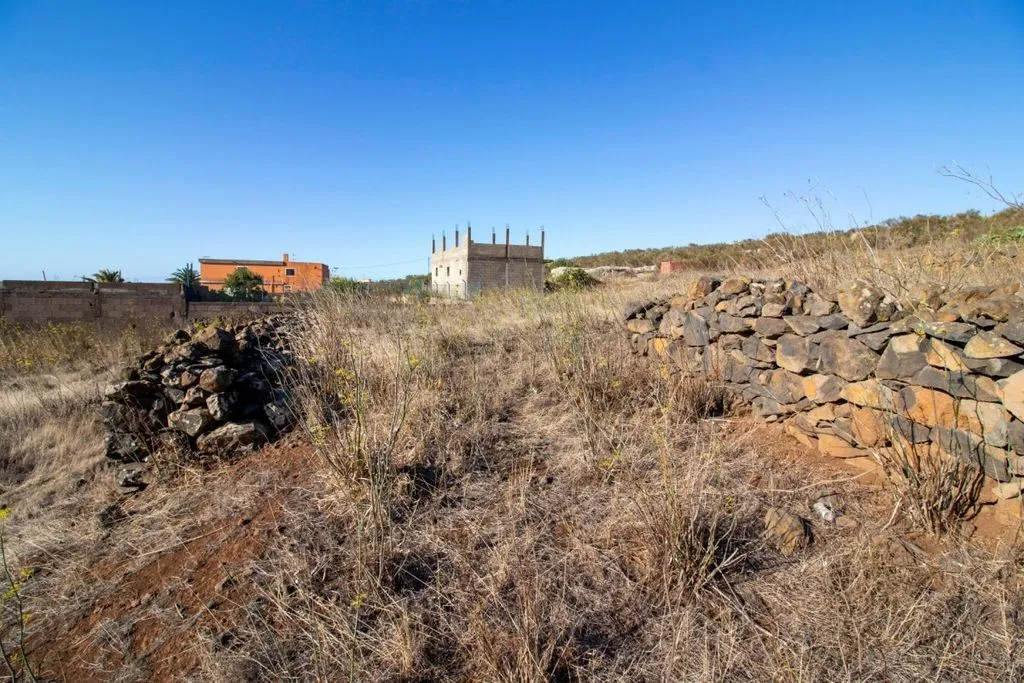Garden - Building Land with Chalet Potential in El Rosario