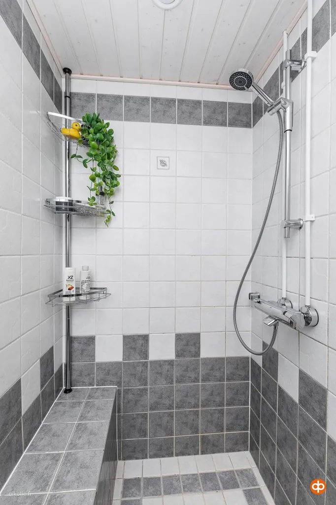 Bagni - Architectural House with Garden in Halikko