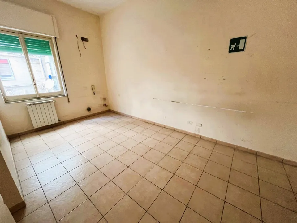 Rooms - Office Space with Garden in Agrigento Centre