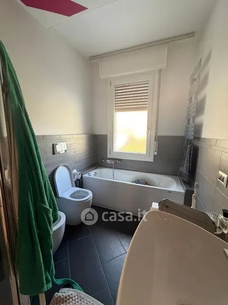 Bagni - Modernised Apartment with Garage in Modena
