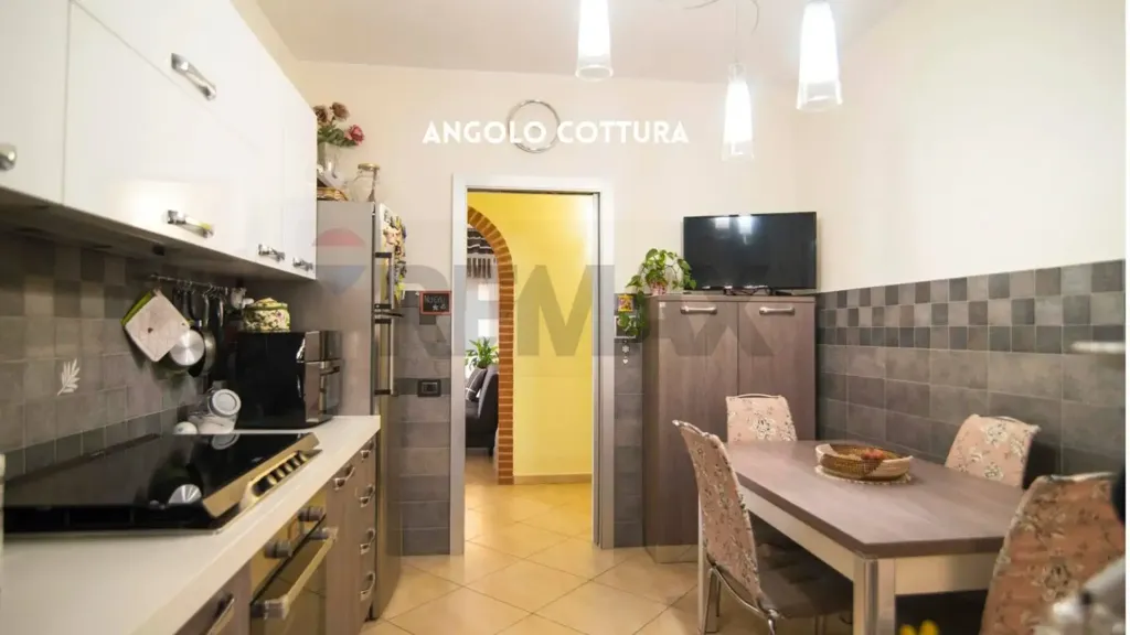 Cuisine - Three-Bedroom Apartment with Terraces in Roccastrada