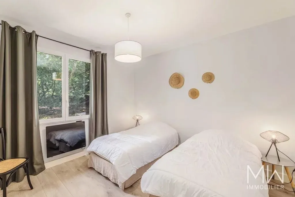 Chambres - Villa Luxueuse avec Jardin à Lège-Cap-Ferret