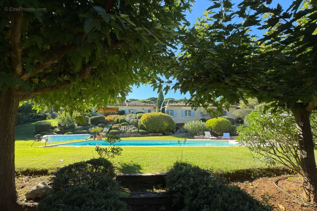 Jardin - Villa Provençale avec Piscine à La Croix-Valmer