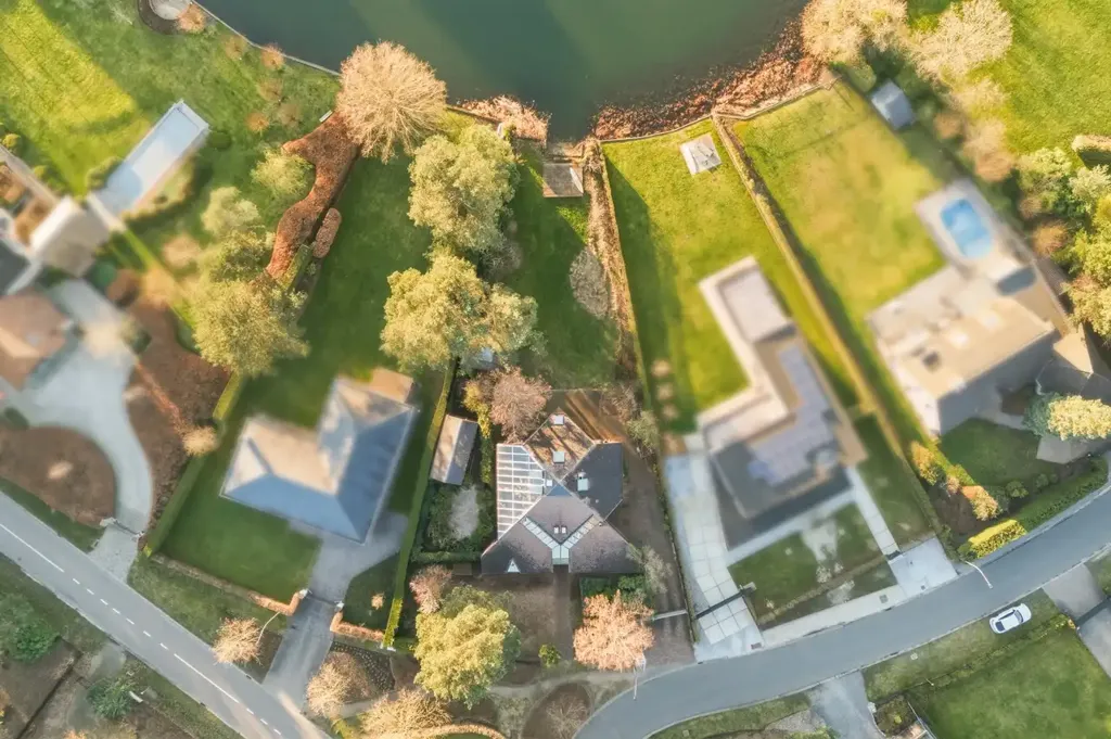 Vista aerea - Architectural House with Water View in Keerbergen