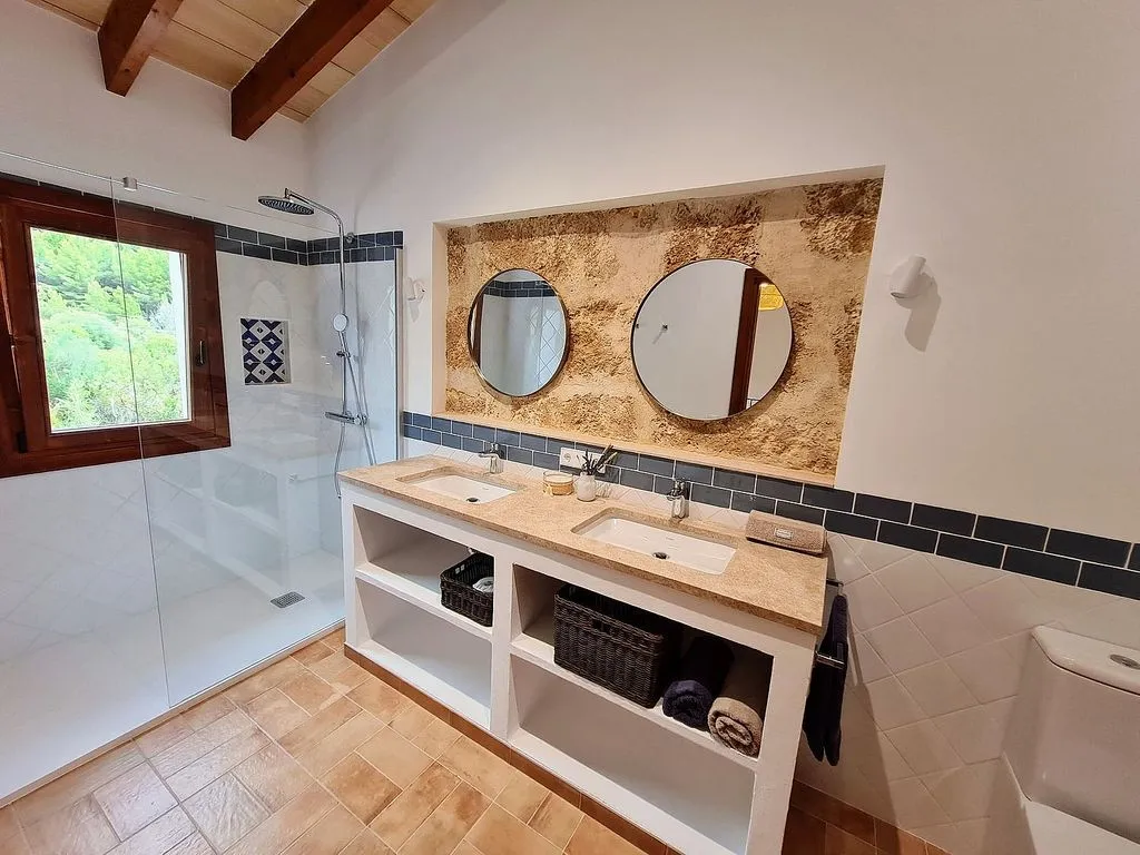 Salles de bain - Reformated Townhouse with Pool in Andratx