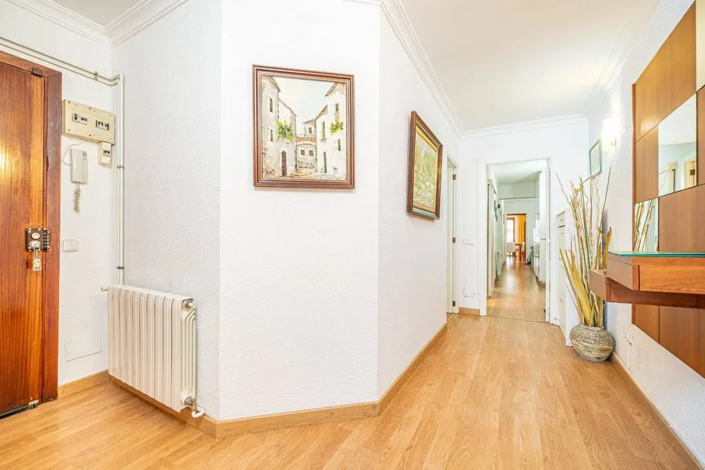 Entrée - Luxury Apartment with Beach Proximity in Llucmajor