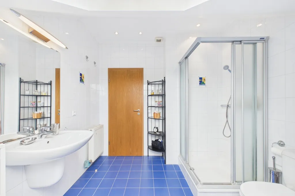 Salles de bain - Duplex 3 Chambres avec Balcon à Dudelange