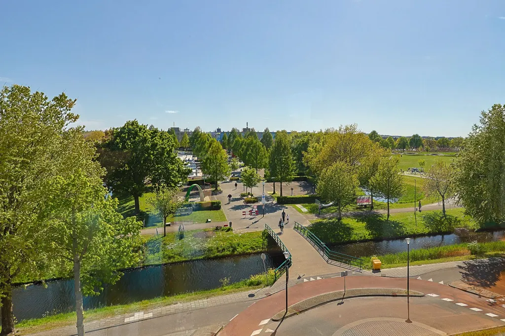 3-toaline korter asukohas Alphen aan den Rijn
