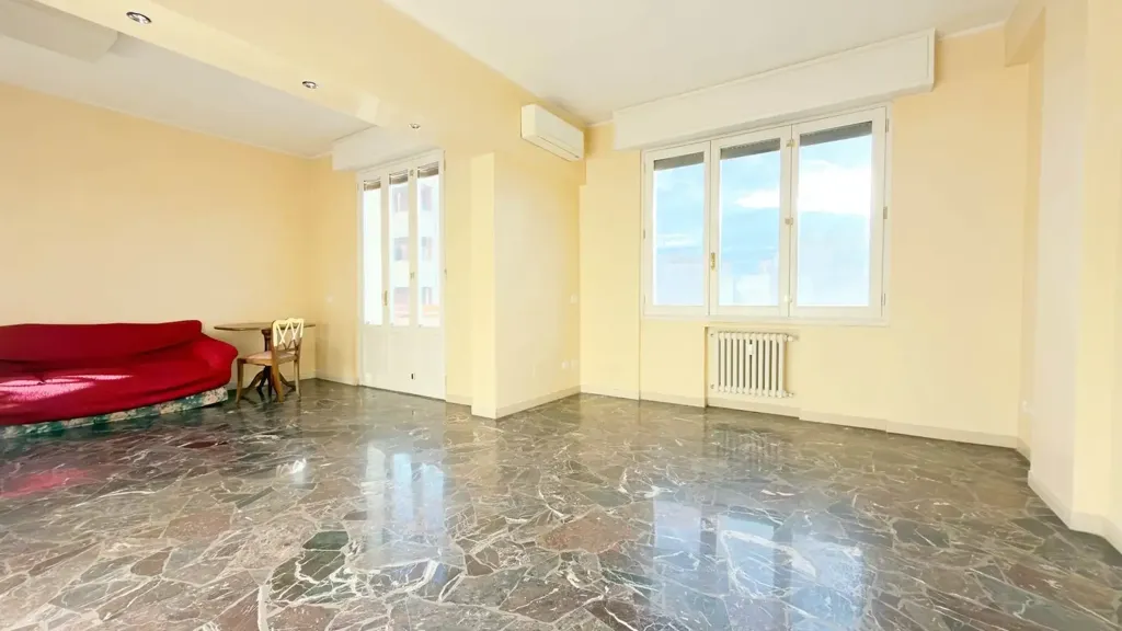 Soggiorno - Rusticated Apartment with Balcony in Florence