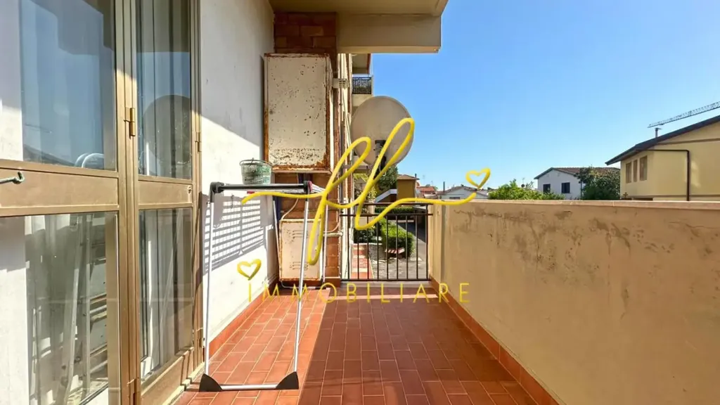 Balcone - Apartment with Triple Exposure in Cecina