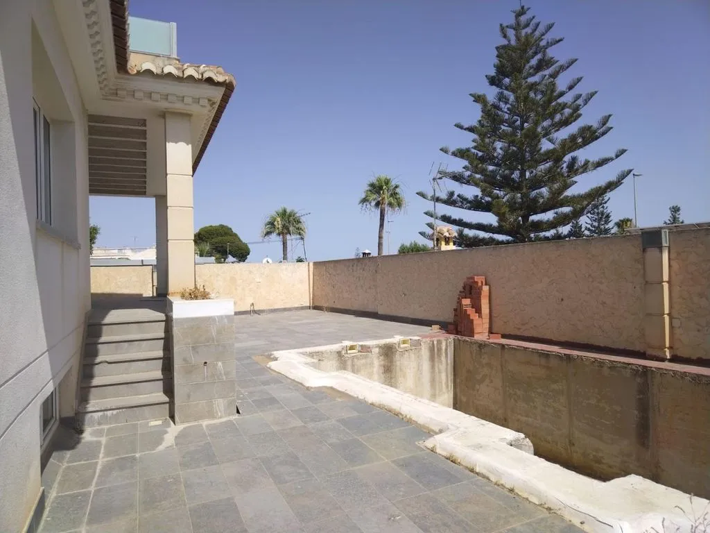 pool_area