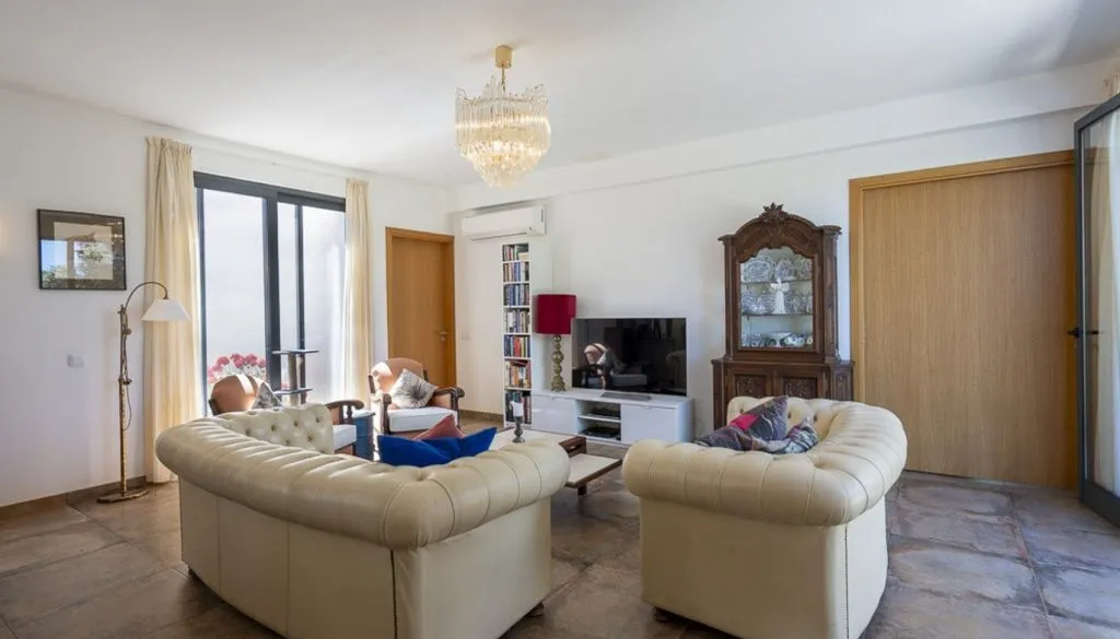Elutuba - Luxury Hotel with Pool in Moncarapacho, Faro