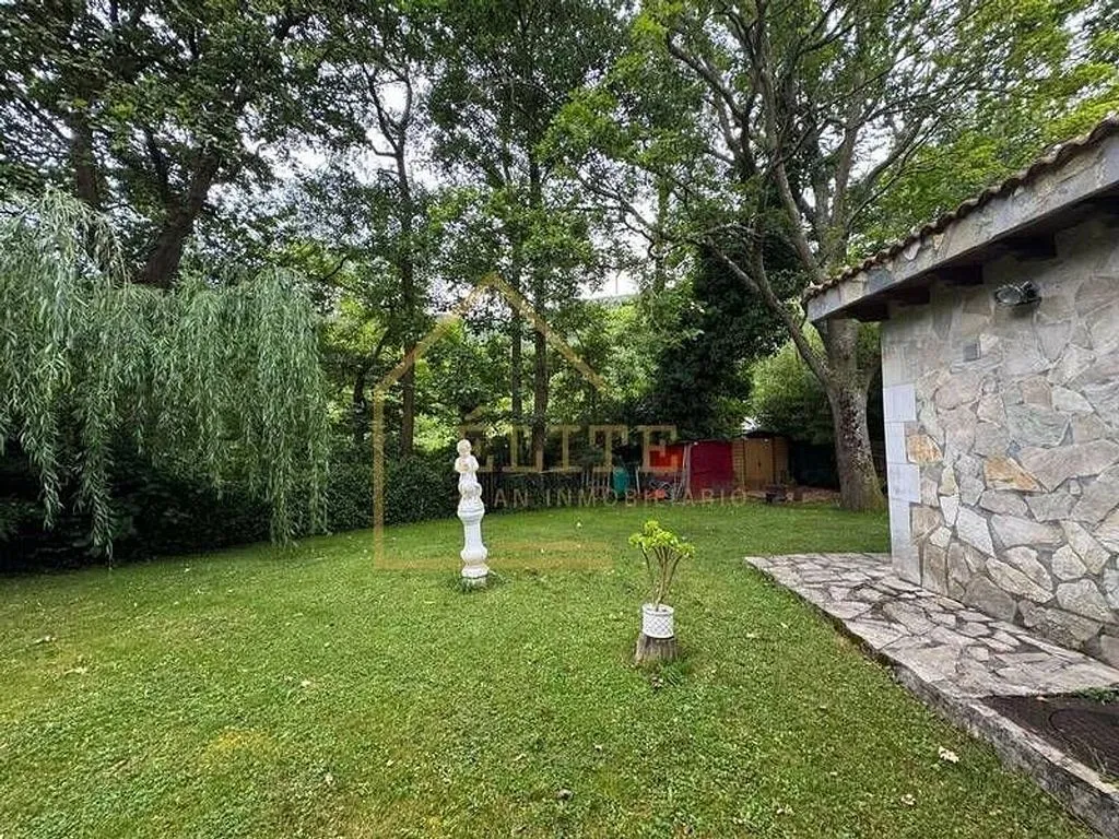 Giardino - Chalet with Terrace in Baltezana, Castro Urdiales