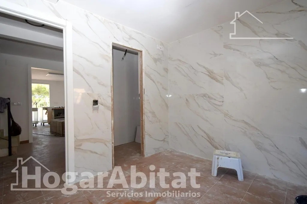 Entrée - New Two-Storey House with Terrace in Chiva
