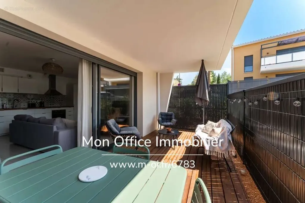 Terrass - Modern Apartment with Terrace in Eguilles
