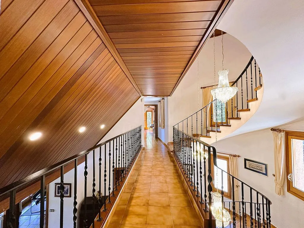 Pièces - Luxury House with Panoramic Views in Arenys de Munt