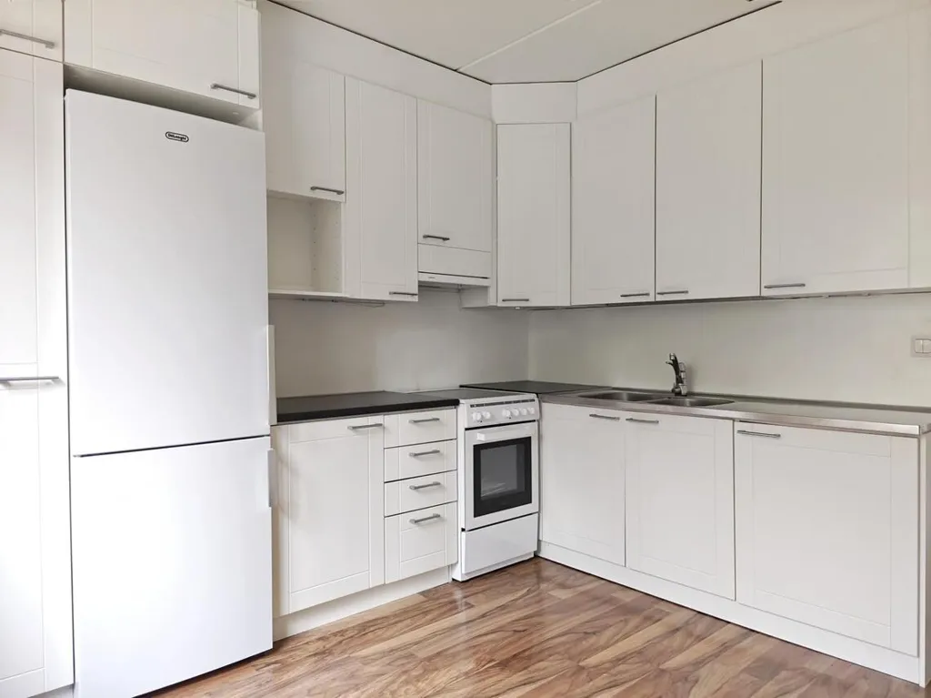 Cuisine - Spacious Flat with Balcony in Tampere