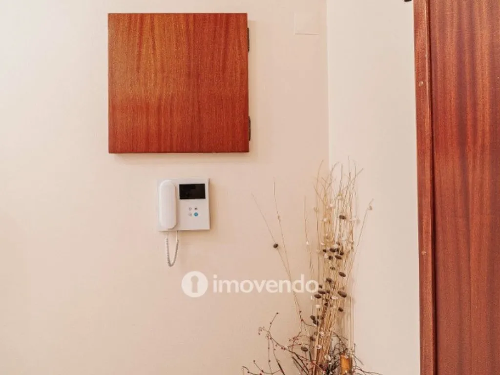 Entrée - Luxury Flat with Fireplaces in Almada