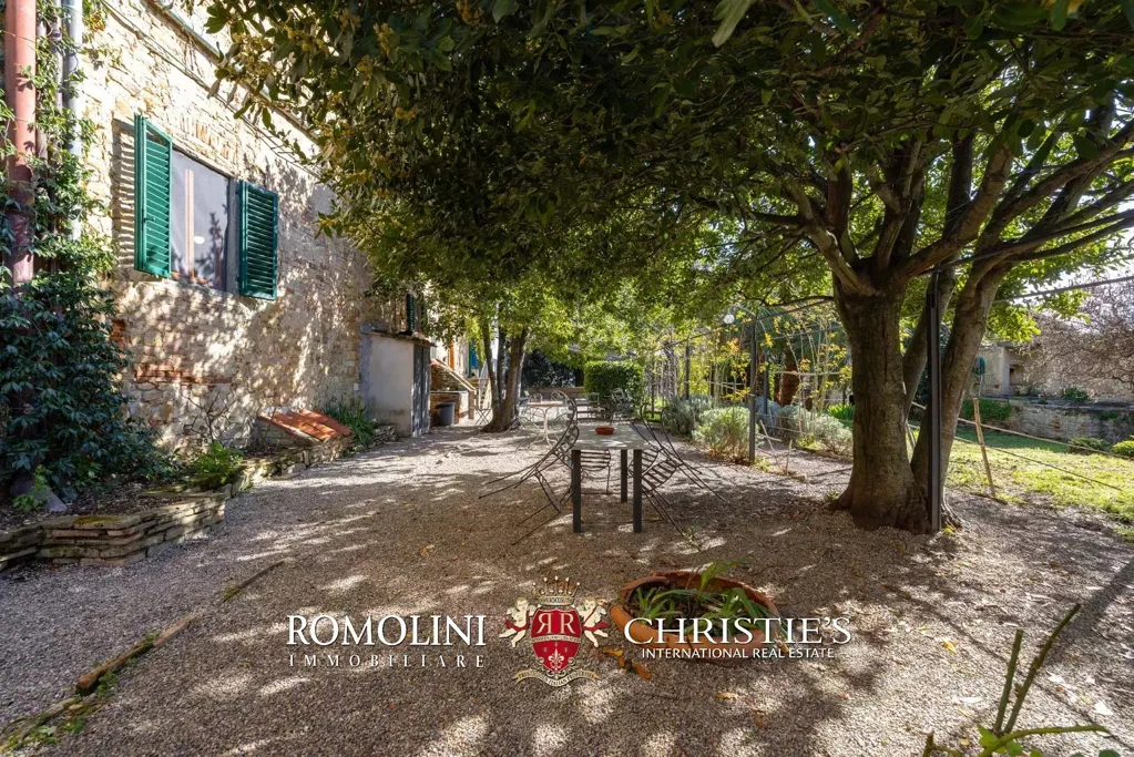 Aed - Historical Villa with Pool in Chianti Hills