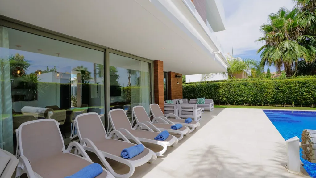 Piscine - Luxury Villa with Pool in Estepona