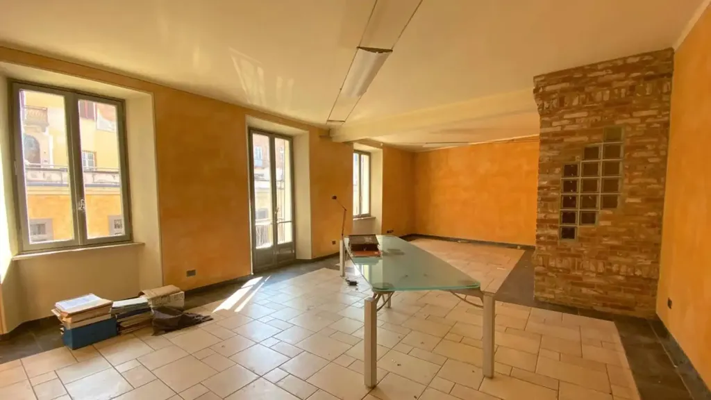 Appartement 4 pièces à IT