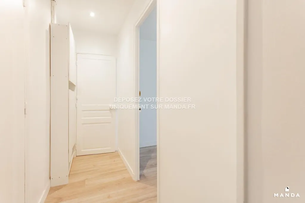 Esik - T3 Flat with Cave in Paris 13th